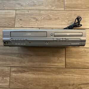 Magnavox MWD2205 DVD VCR Combo Player For Parts or Repair